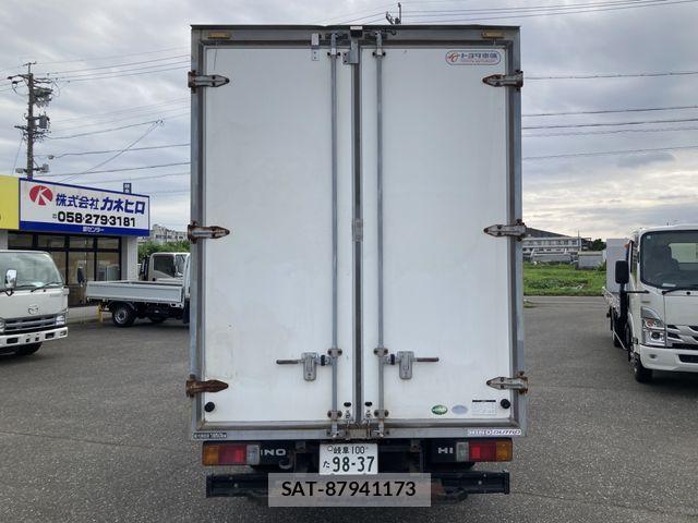 Hino DUTRO 2009-03 8354349-23
