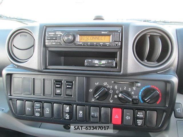 Hino DUTRO 2025-06 8354336-16