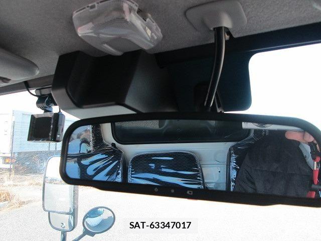 Hino DUTRO 2025-06 8354336-18