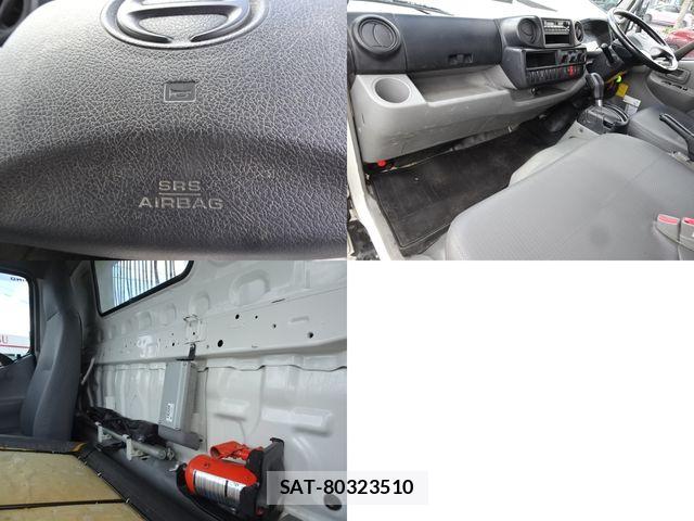 Hino DUTRO 2017-02 8365669-19
