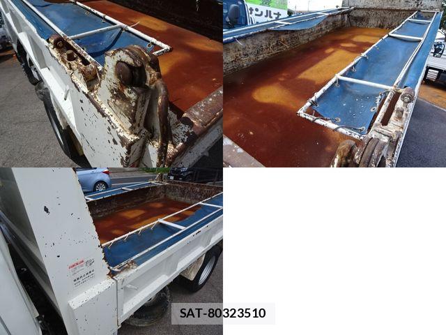 Hino DUTRO 2017-02 8365669-5