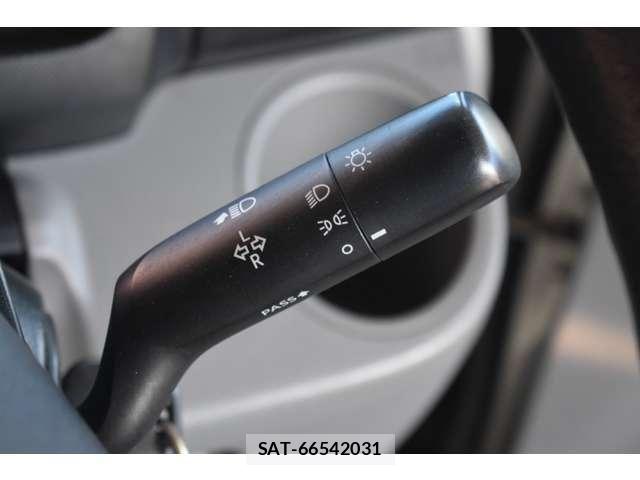 Hino DUTRO 2019-08 8365667-11