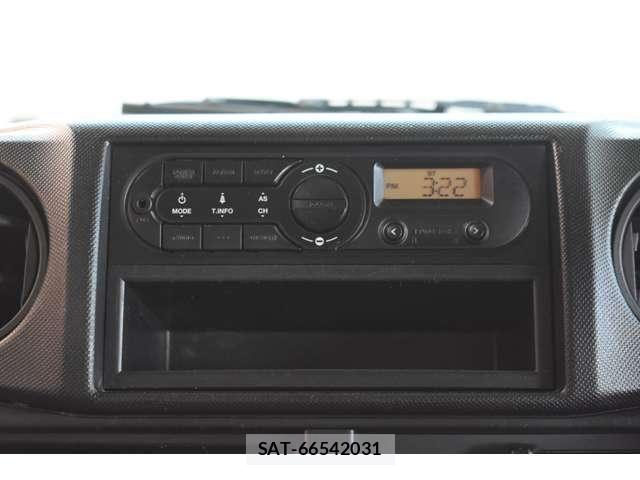 Hino DUTRO 2019-08 8365667-19