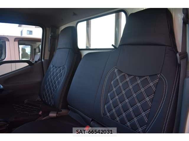 Hino DUTRO 2019-08 8365667-24