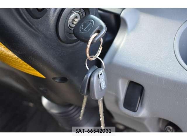 Hino DUTRO 2019-08 8365667-25
