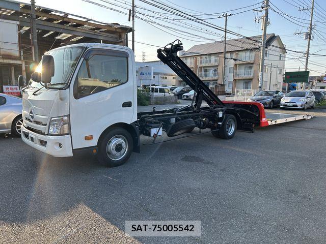 Hino DUTRO 2024-07 8365664-0
