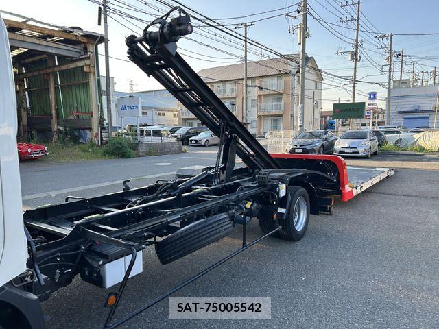 Hino DUTRO 2024-07 8365664-9