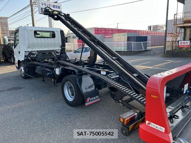 Hino DUTRO 2024-07 8365664-15