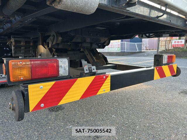 Hino DUTRO 2024-07 8365664-18