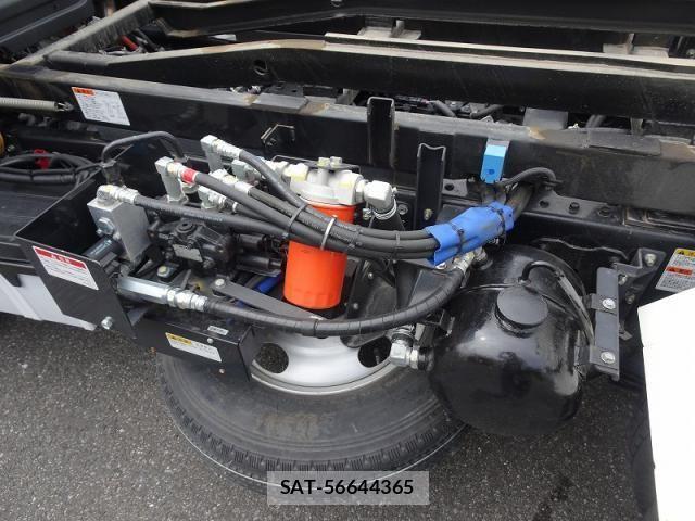 Hino DUTRO 2025-01 8365665-9