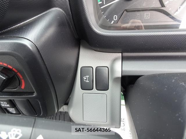 Hino DUTRO 2025-01 8365665-18