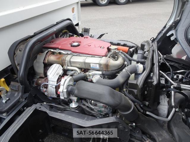Hino DUTRO 2025-01 8365665-23