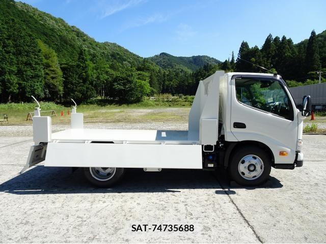 Hino DUTRO 2026-01 8365668-27