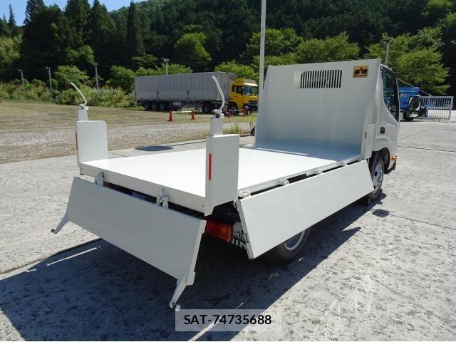Hino DUTRO 2026-01 8365668-3