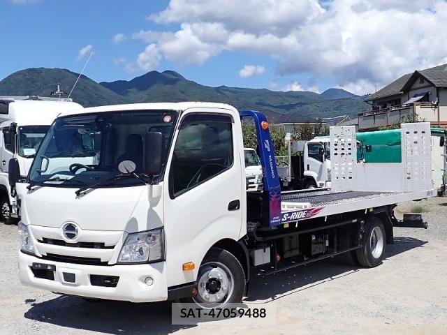 Hino DUTRO 2024-05 8412115-1