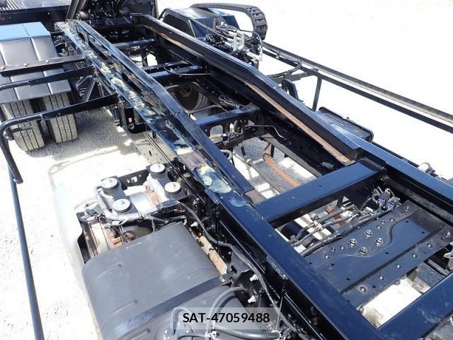 Hino DUTRO 2024-05 8412115-20