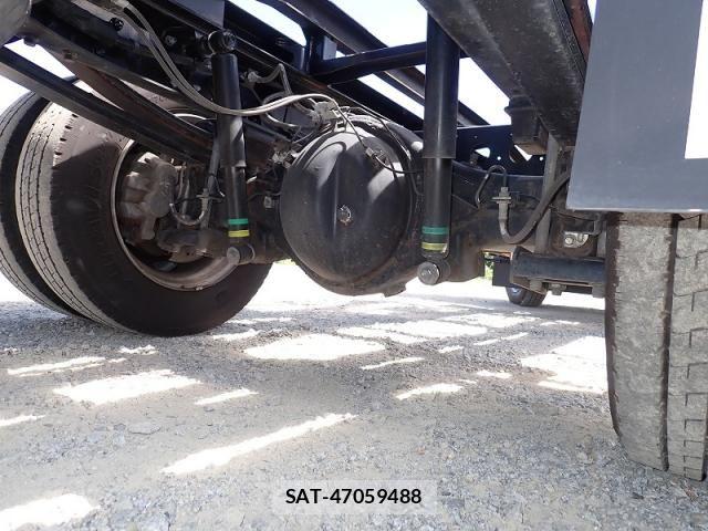 Hino DUTRO 2024-05 8412115-22