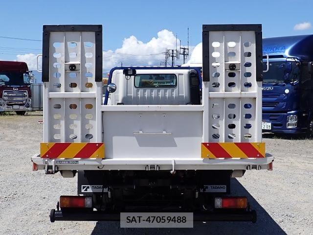Hino DUTRO 2024-05 8412115-5