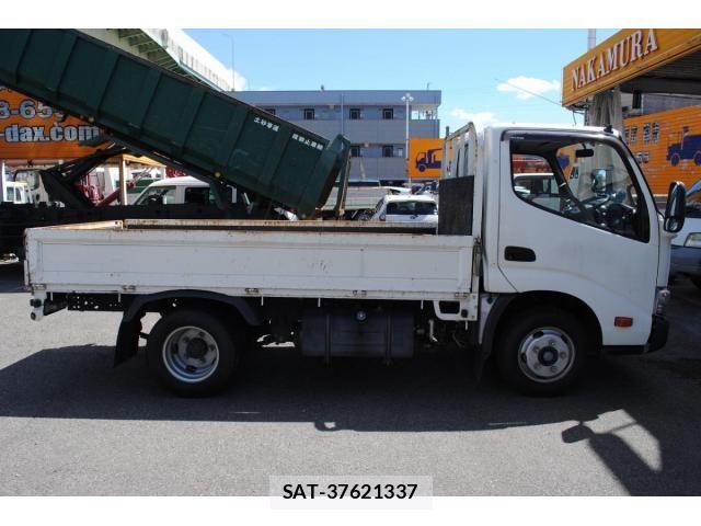 Hino DUTRO 2019-07 8412120-2