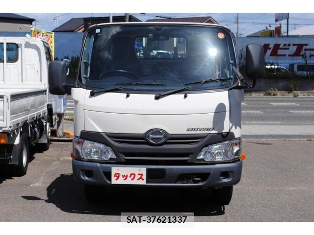 Hino DUTRO 2019-07 8412120-4