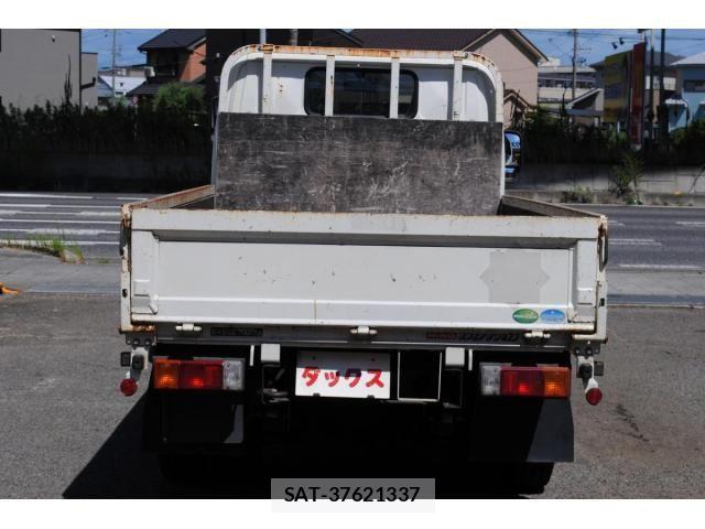 Hino DUTRO 2019-07 8412120-7