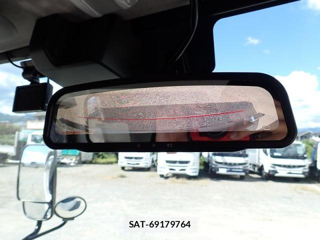 Hino DUTRO 2024-08 8412114-15
