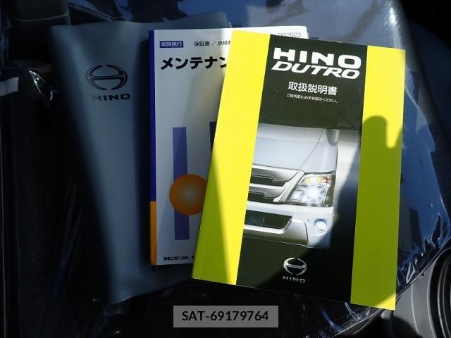 Hino DUTRO 2024-08 8412114-16