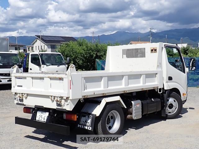 Hino DUTRO 2024-08 8412114-2
