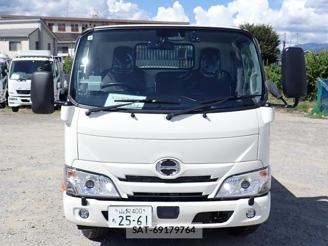 Hino DUTRO 2024-08 8412114-4