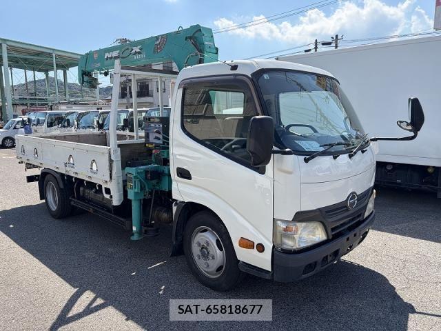 Hino DUTRO 2012-11 8412117-0