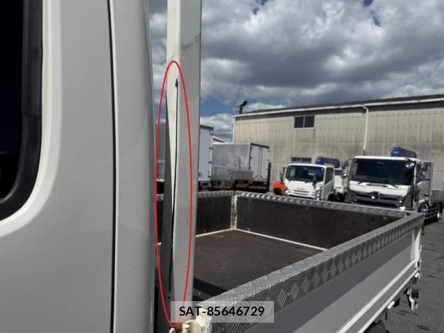 Hino DUTRO 2021-05 8412119-9