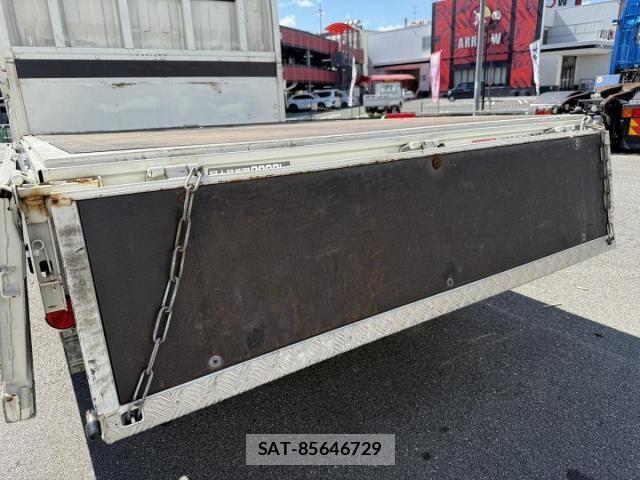 Hino DUTRO 2021-05 8412119-15
