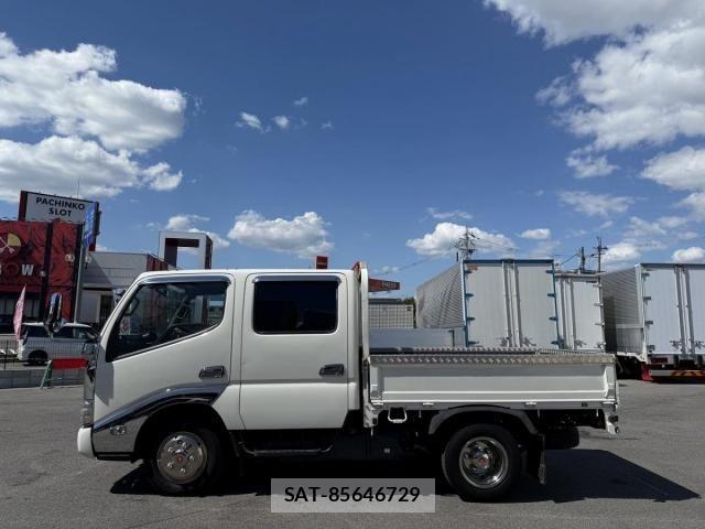 Hino DUTRO 2021-05 8412119-3