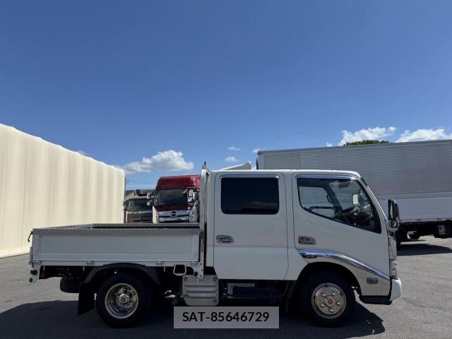Hino DUTRO 2021-05 8412119-4