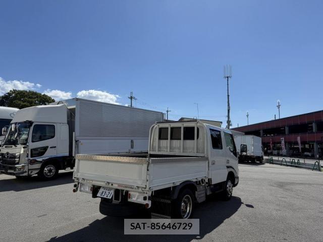 Hino DUTRO 2021-05 8412119-5