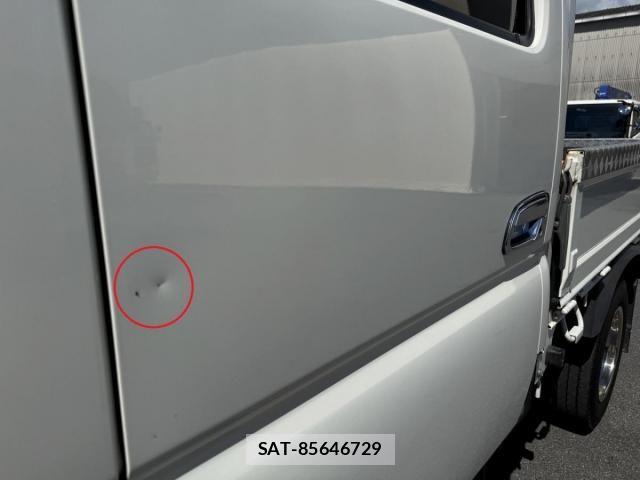 Hino DUTRO 2021-05 8412119-8