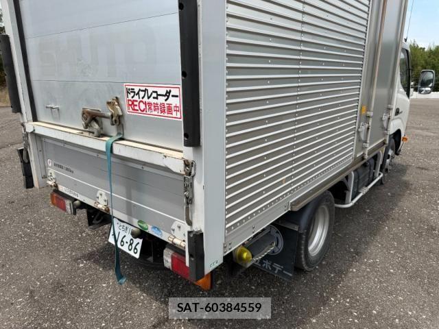 Hino DUTRO 2014-01 8412118-28