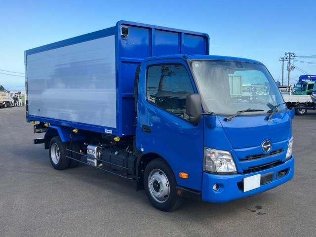 Hino DUTRO 2025-10 8431751-1