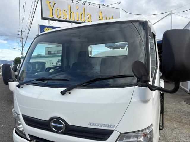 Hino DUTRO 2014-01 8431753-9