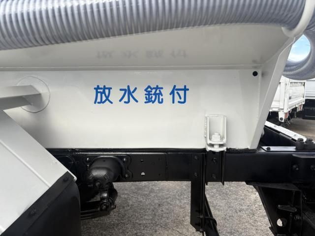 Hino DUTRO 2014-01 8431753-22