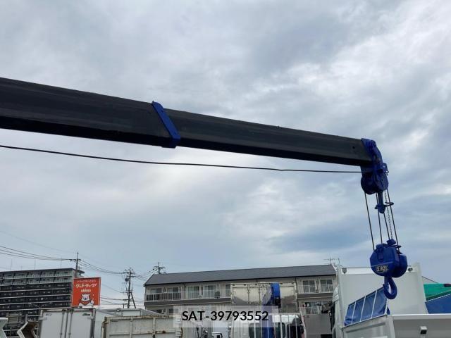 Hino DUTRO 2015-03 8457384-12