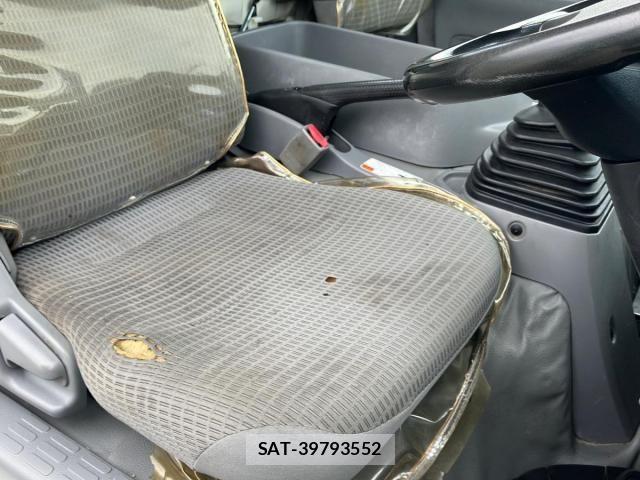 Hino DUTRO 2015-03 8457384-18