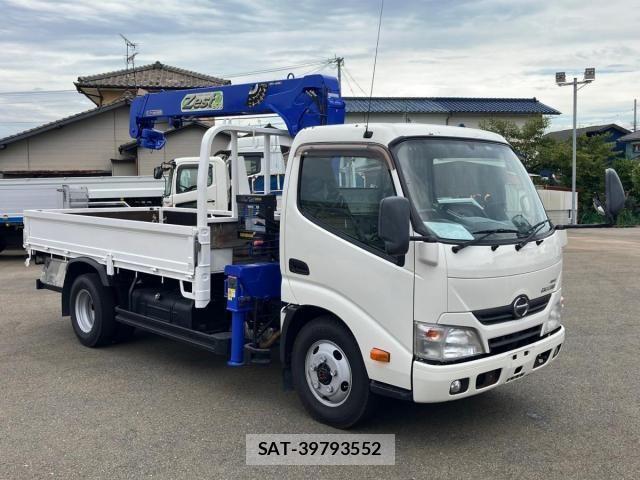 Hino DUTRO 2015-03 8457384-1