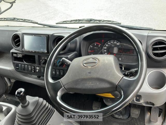 Hino DUTRO 2015-03 8457384-20