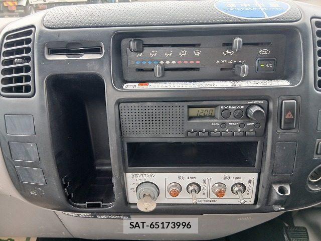 Hino DUTRO 2011-01 8457385-15