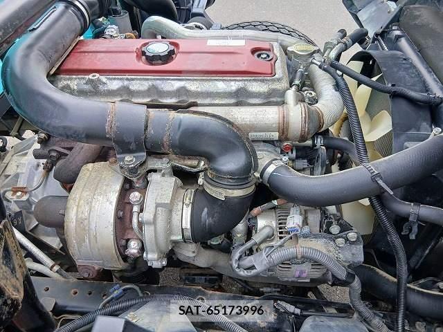 Hino DUTRO 2011-01 8457385-17