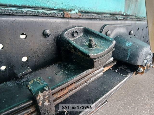 Hino DUTRO 2011-01 8457385-19