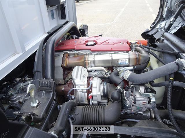 Hino DUTRO 2025-09 8457381-13