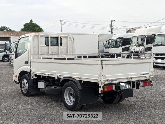 Hino DUTRO 2023-04 8485314-2