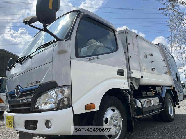 Hino DUTRO 2017-01 8485317-0